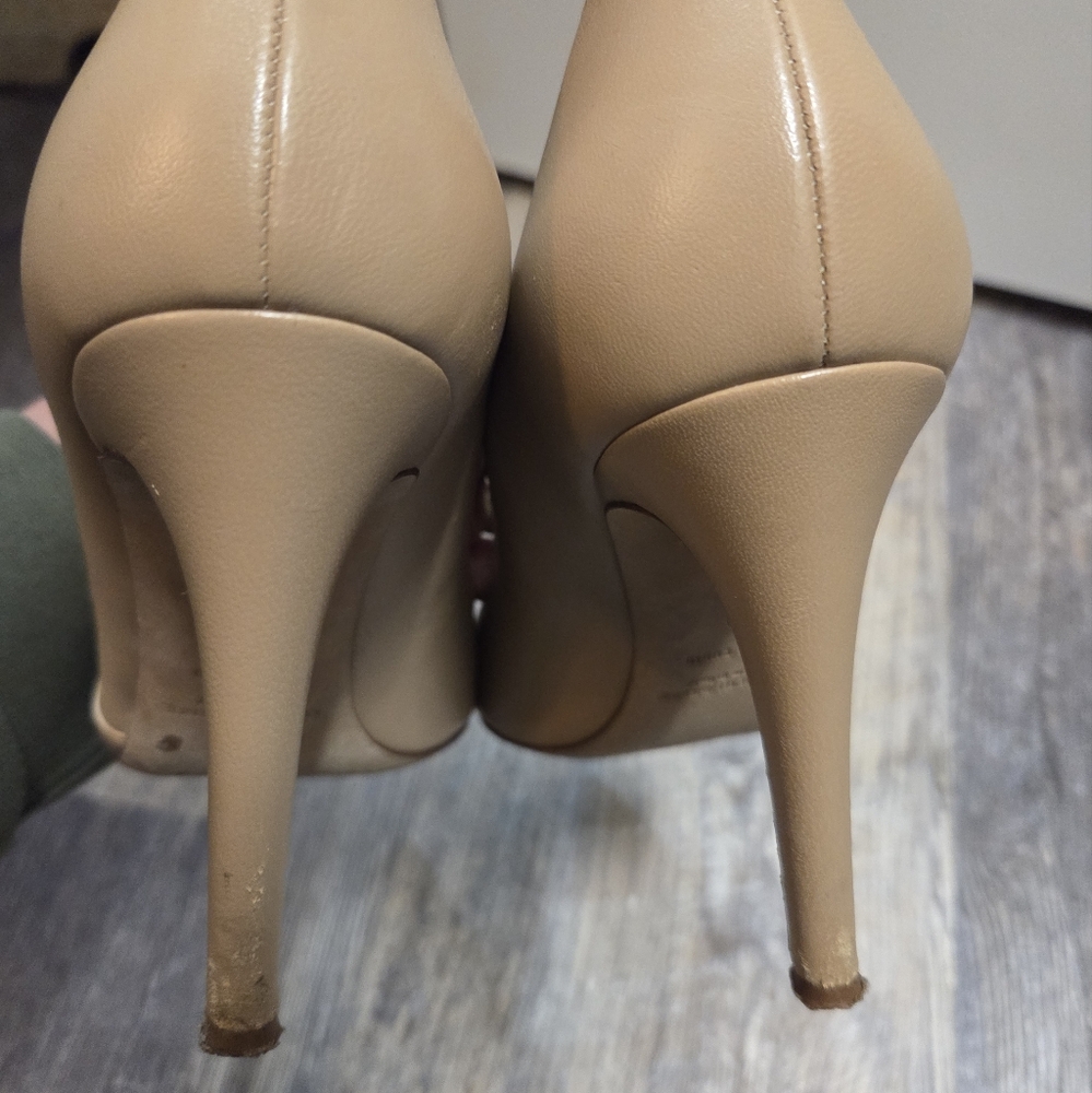 Saks 5th Avenue Tan High Heel Pumps - Picture 8 of 10